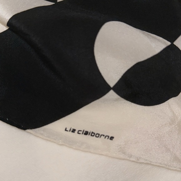 Liz Claiborne Black and White Silky Scarf - Picture 9 of 10